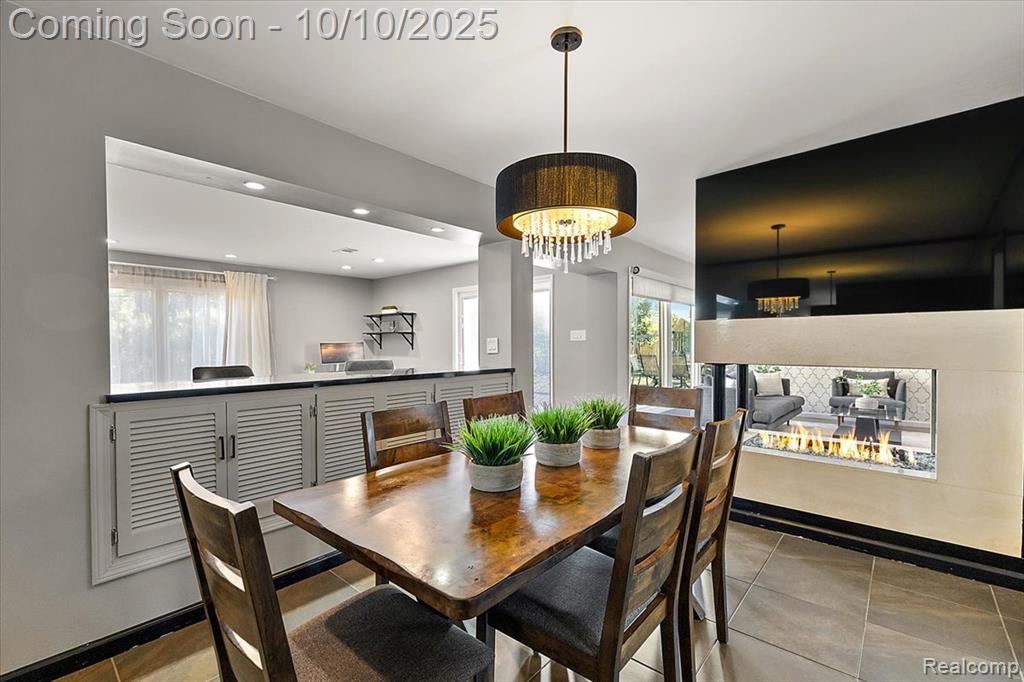 7496 Cornwall Court, West Bloomfield, MI — Photo 12