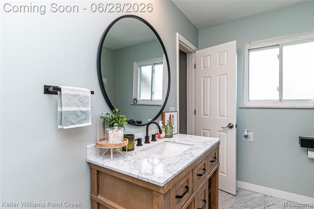 9075 Headley Drive, Sterling Heights, MI 48314 — Photo 20