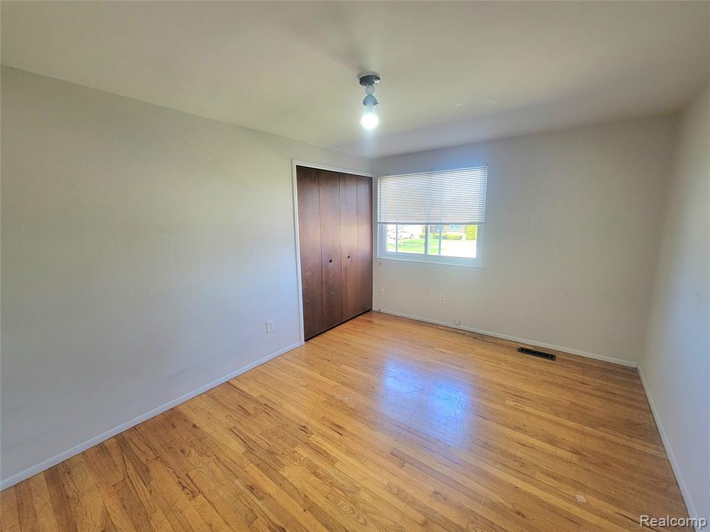 3458 Common Road, Warren, MI 48092 — Photo 11