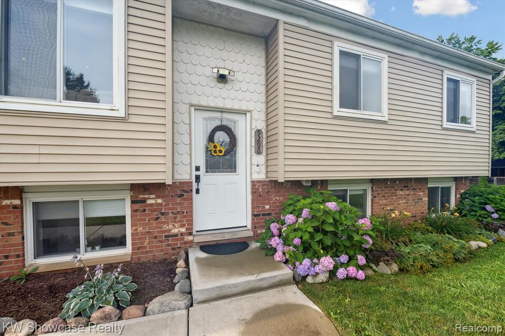 9296 Hilton Road, Brighton, MI 48114 — Photo 5