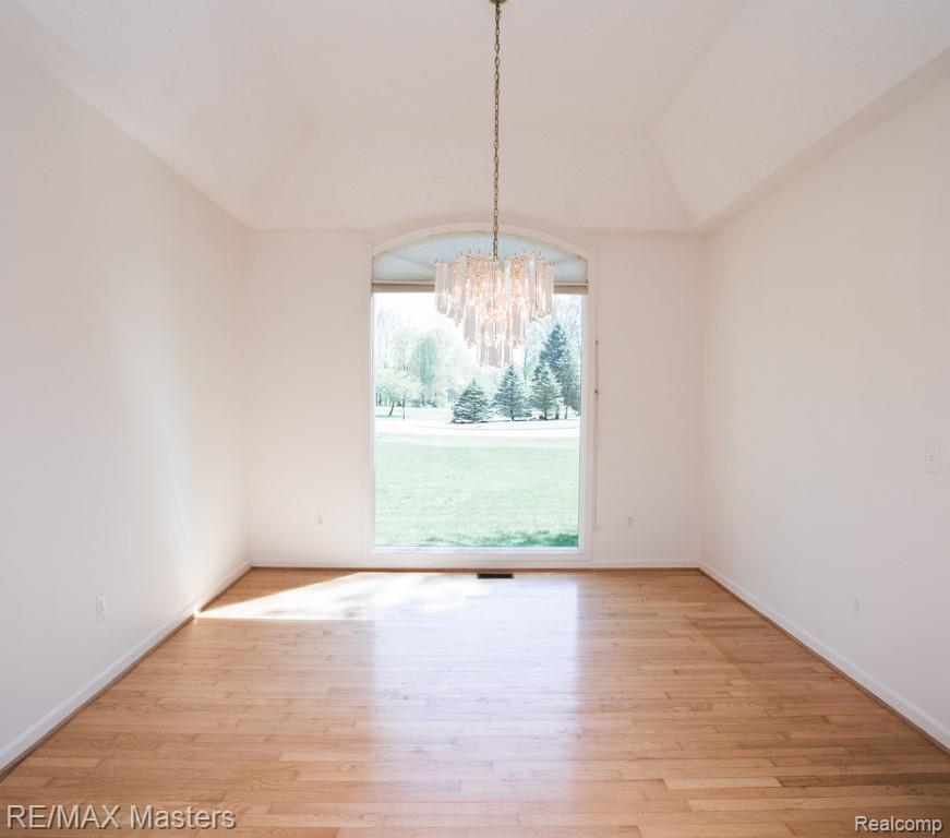 27178 John Drive, New Boston, MI 48164 — Photo 22