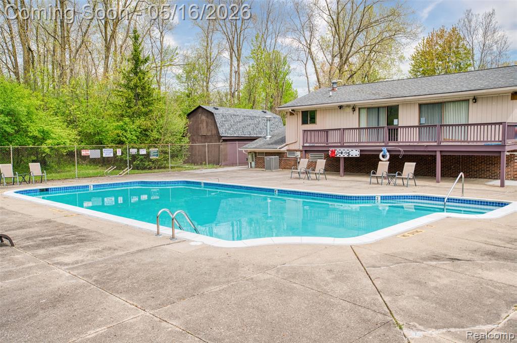 1821 Sheffield Drive, Ypsilanti, MI 48198 — Photo 21
