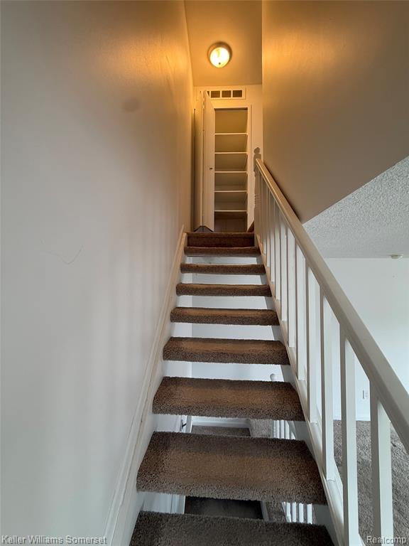 28423 Raleigh Crescent Drive, Chesterfield, MI — Photo 9