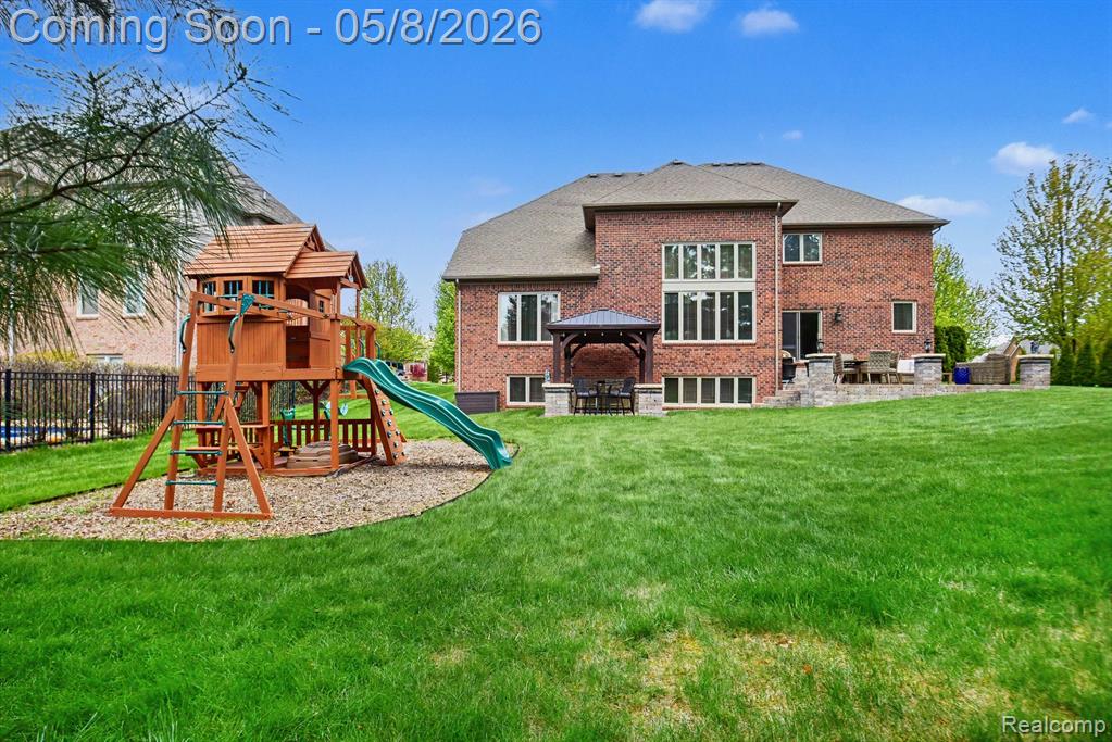 6086 Admiral Court, Washington, MI — Photo 42