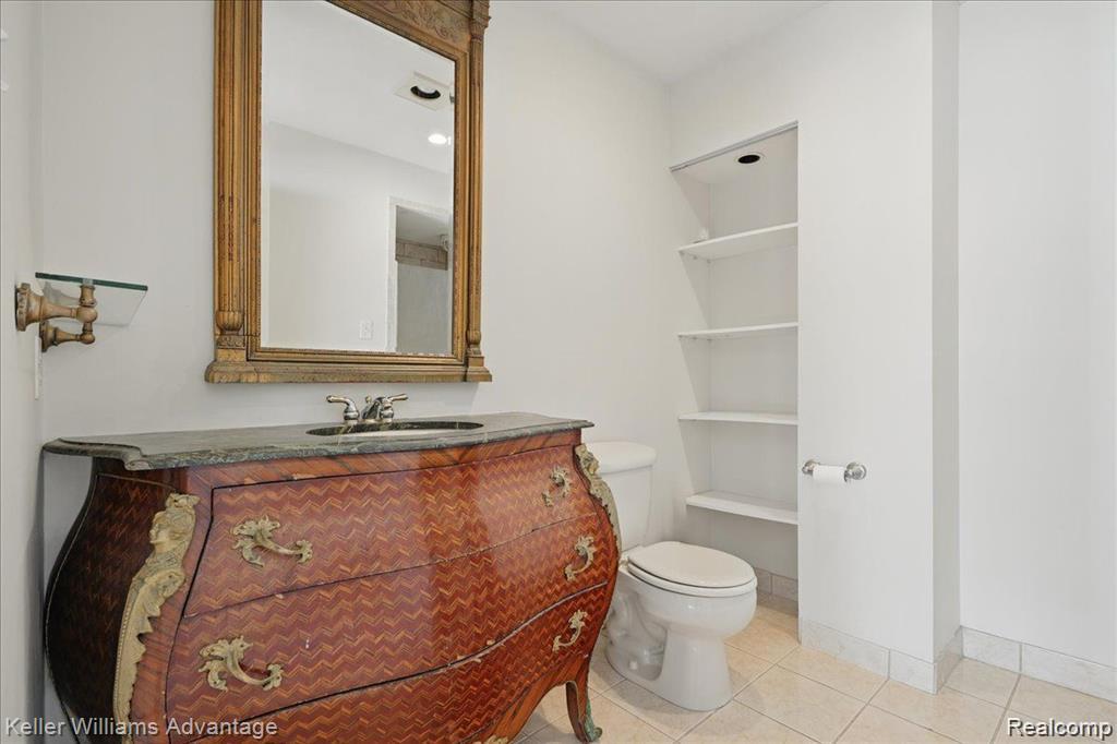 5321 Fairway Lane, West Bloomfield, MI 48323 — Photo 18