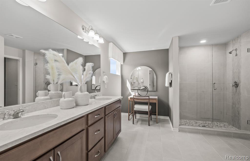 4773 Marquette Drive, Milford, MI 48381 — Photo 18