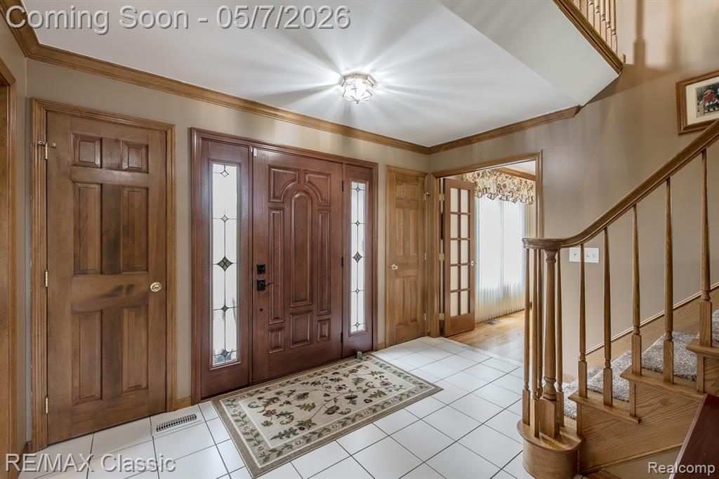 16497 Evelyn Drive, Macomb, MI 48042 — Photo 8