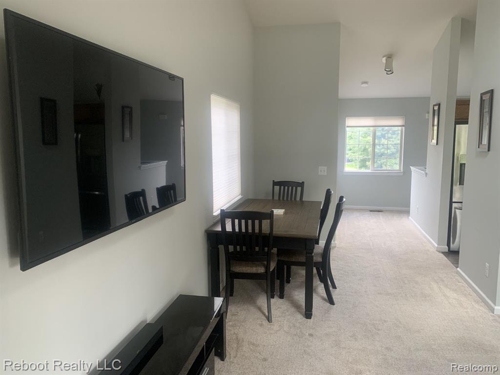 7019 MAGNOLIA Lane, Waterford, MI 48327 — Photo 11