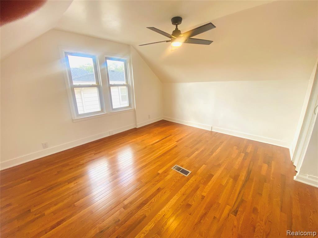734 Highland Street, Wyandotte, MI 48192 — Photo 34