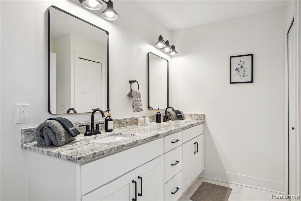 8845 Oakview, Plymouth, MI 48170 — Photo 26