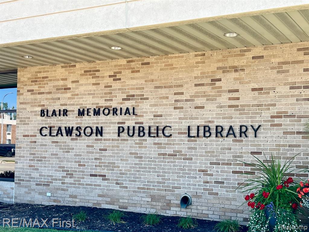 70 Knollwood Boulevard, Clawson, MI — Photo 31