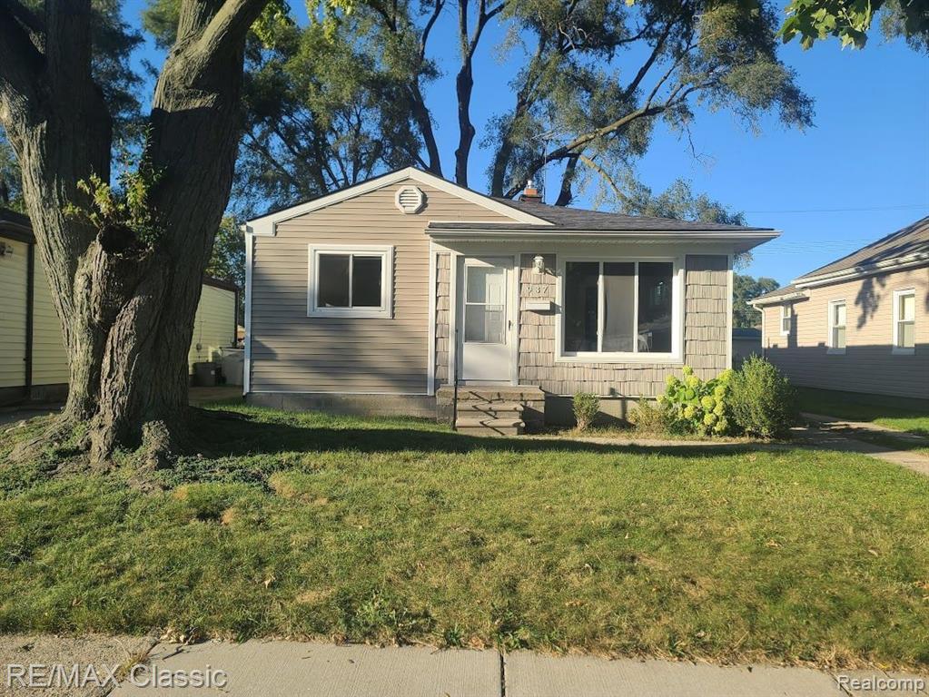937 E ANNABELLE Avenue, Hazel Park, MI 48030 — front exterior
