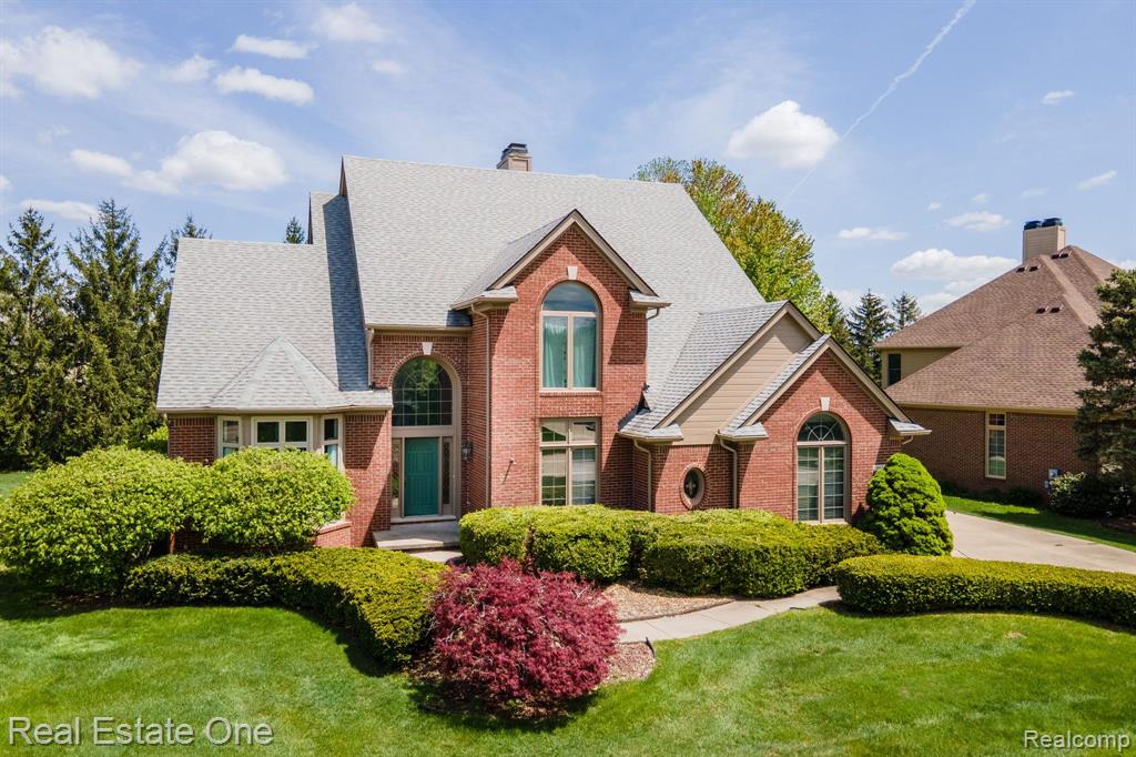 4458 HYCLIFFE Drive, Troy, MI 48098 — Photo 3
