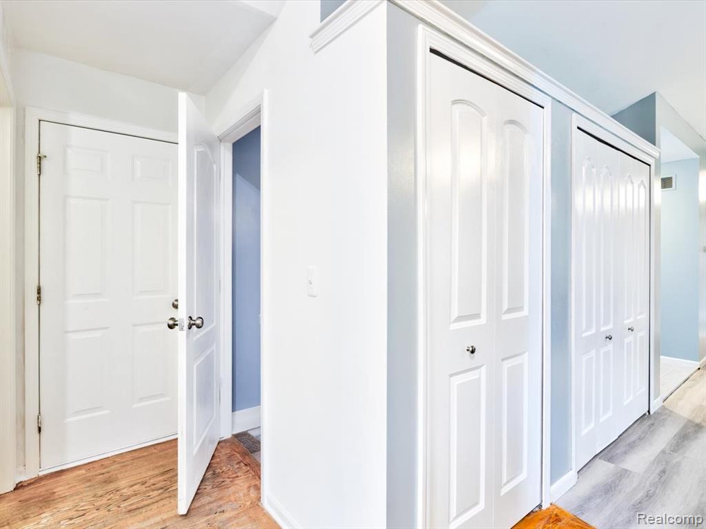 2125 S Delano Street, St. Clair, MI 48079 — Photo 23