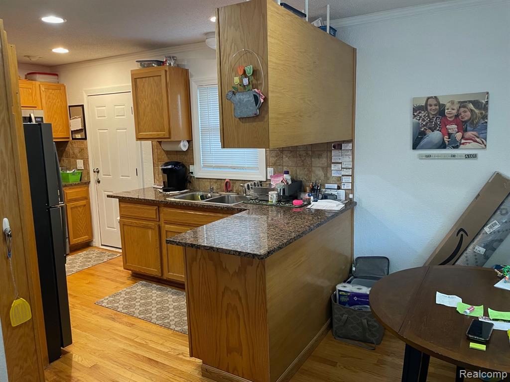 8439 Harding Street, Center Line, MI 48015 — Photo 7