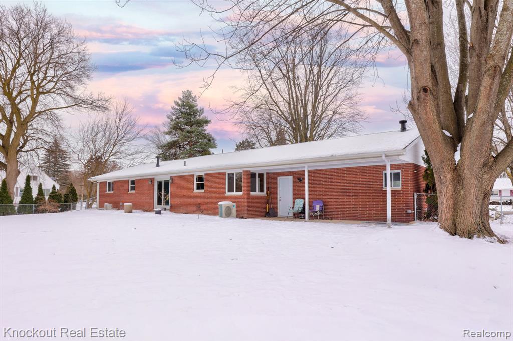 1914 Schust Road, Saginaw, MI 48604 — Photo 36