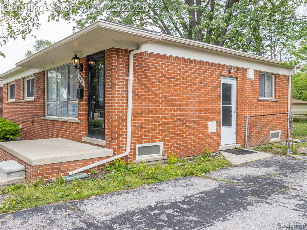 8501 Allen Road, Allen Park, MI 48101 — Photo 26