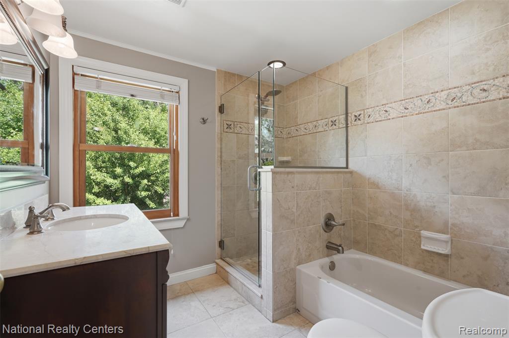 169 McKinley Avenue, Grosse Pointe Farms, MI 48236 — Photo 29
