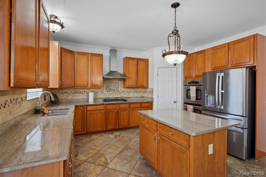 42575 Silverwood Drive, Sterling Heights, MI 48314 — Photo 13