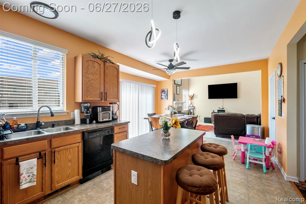 6552 Florence Lane, Belleville, MI 48111 — Photo 17