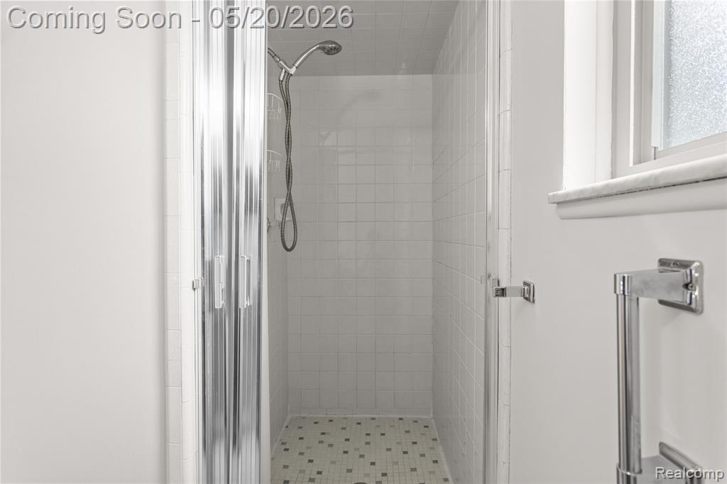 45078 Vanker Avenue, Utica, MI 48317 — Photo 47