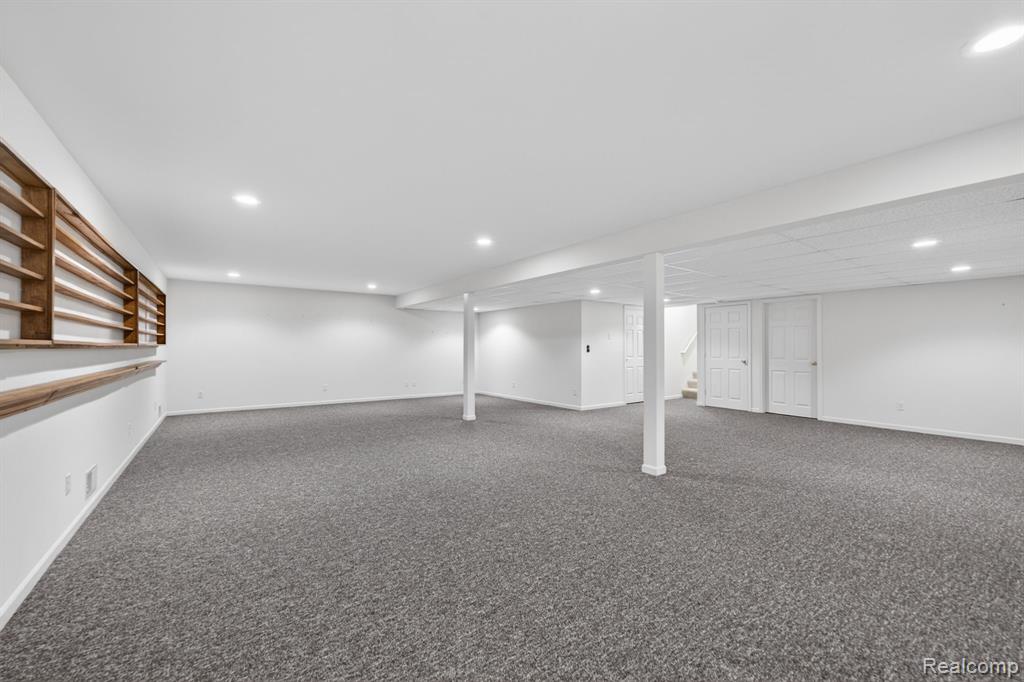 100 Aberdeen Drive, 36, Flushing, MI 48433 — Photo 46
