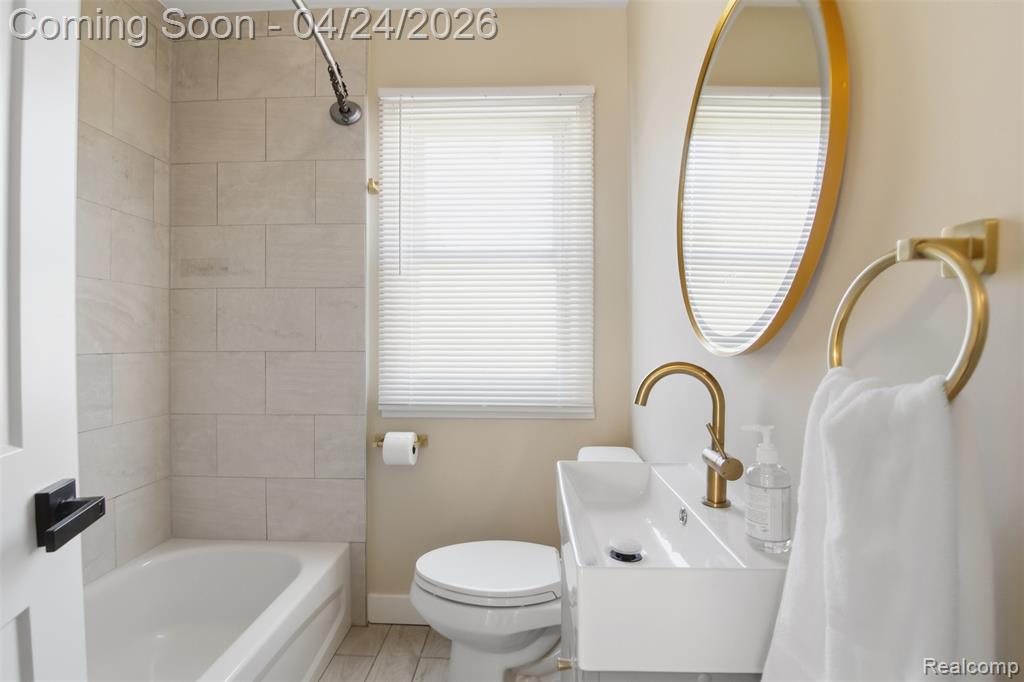 22063 Brittany Avenue, Eastpointe, MI 48021 — Photo 25