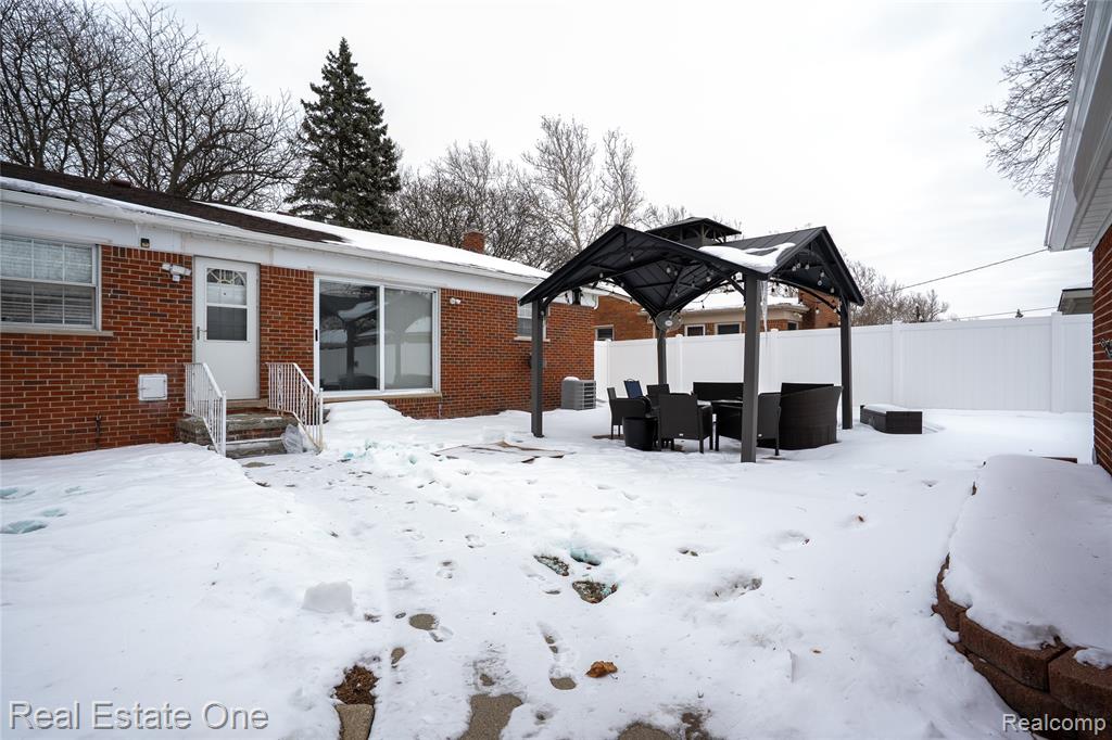 6341 N Charlesworth Street, Dearborn Heights, MI 48127 — Photo 30
