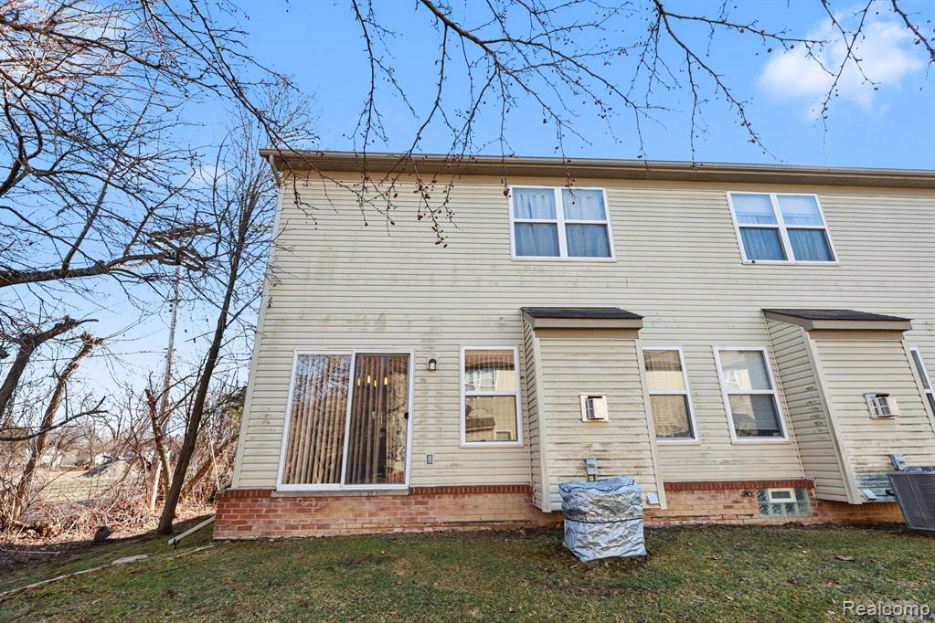 716 Palmer Drive, Pontiac, MI 48342 — Photo 23