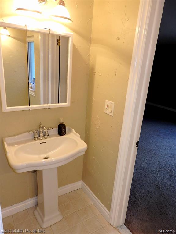 4411 Laurel Club Circle, West Bloomfield, MI 48323 — Photo 22
