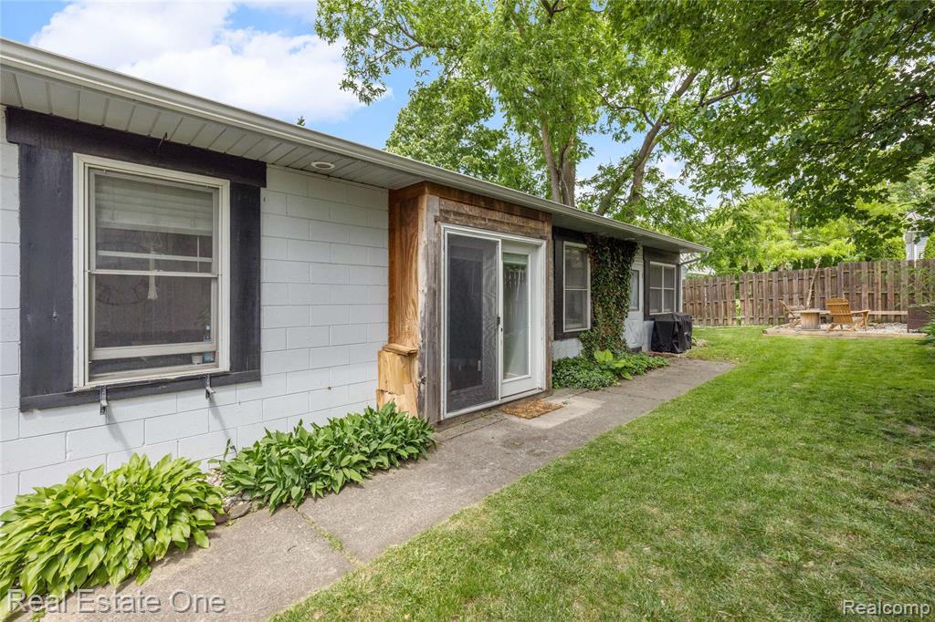 225 1st Street, Fenton, MI 48430 — Photo 36