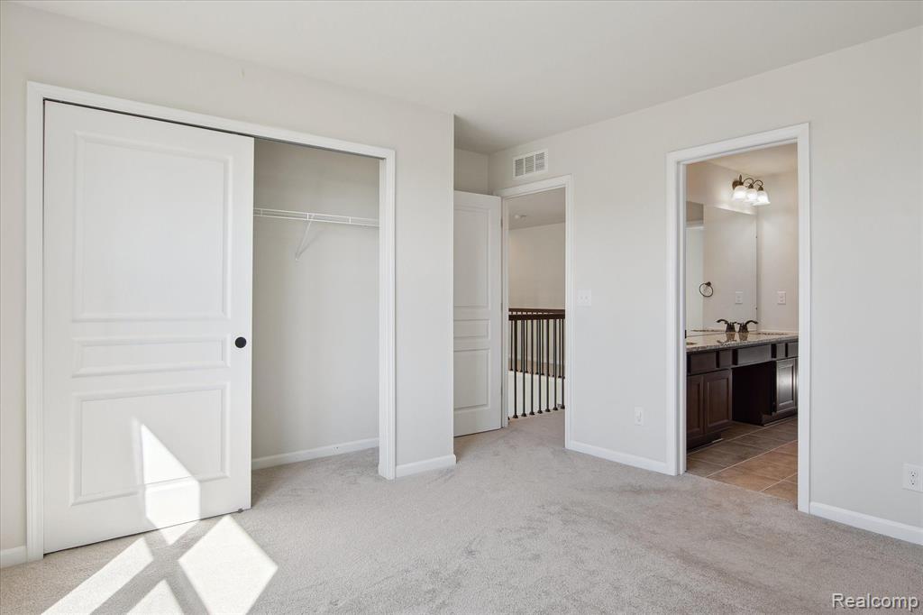 50523 SOUTHFORD Road, Canton, MI 48187 — Photo 38