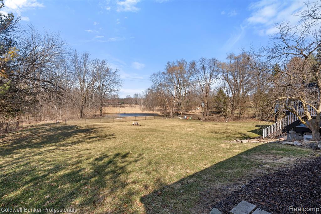 6253 7 MILE Road, South Lyon, MI 48178 — Photo 59