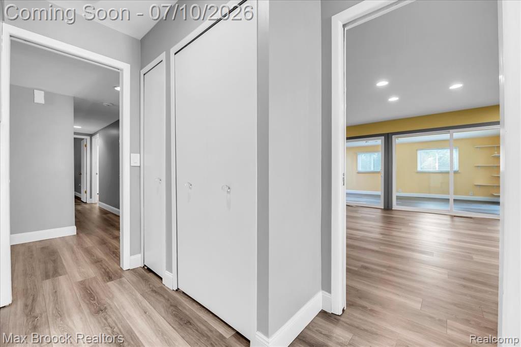 5229 Simpson Lake Road, West Bloomfield, MI 48323 — Photo 12