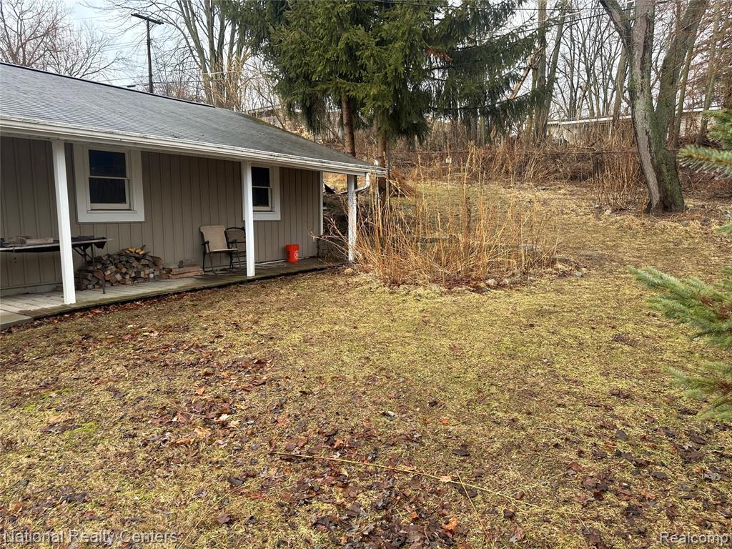 10461 9 Mile Road, Whitmore Lake, MI 48189 — Photo 32