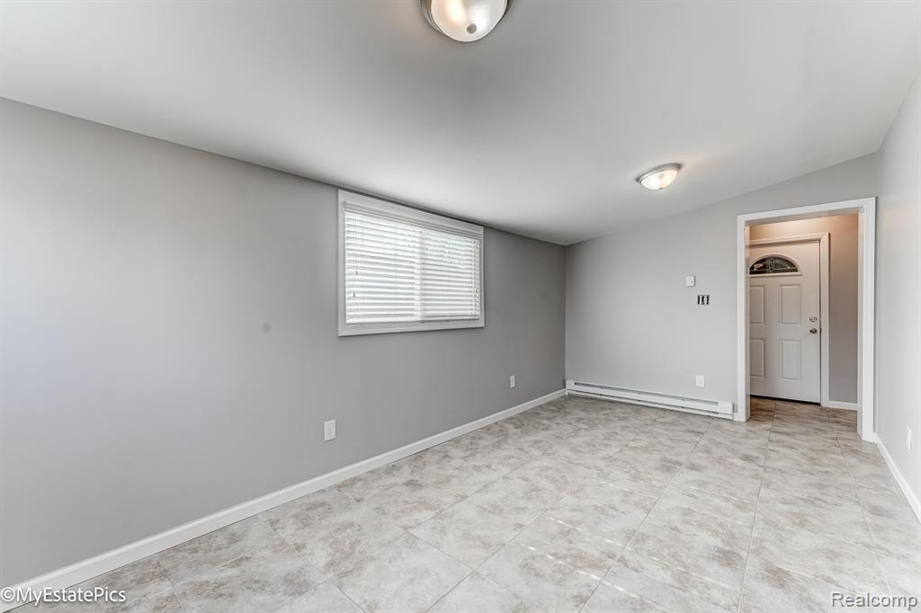 547 S Hawthorne Street, Westland, MI 48186 — Photo 30