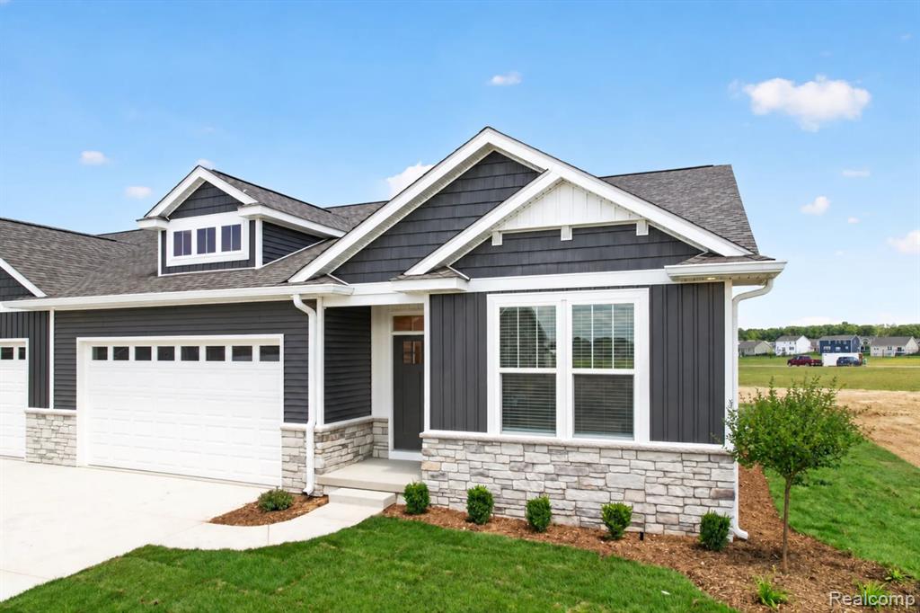 368 McDowell Drive, Howell, MI 48843