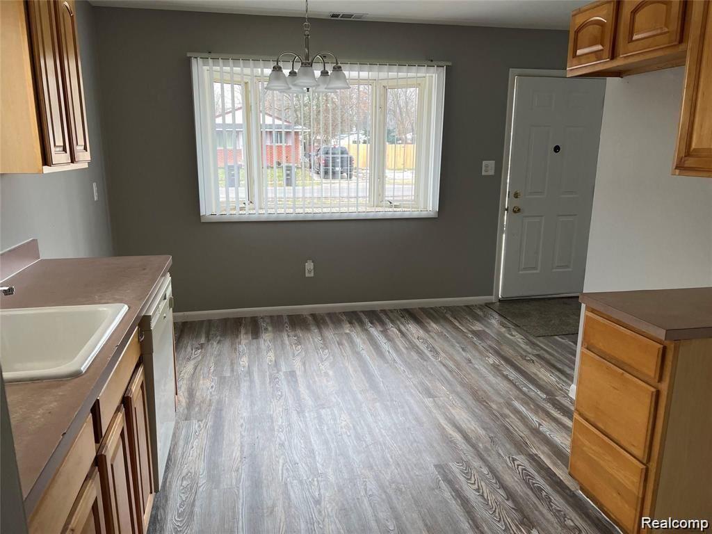 9151 GROSCHNER Street, Taylor, MI — Photo 4