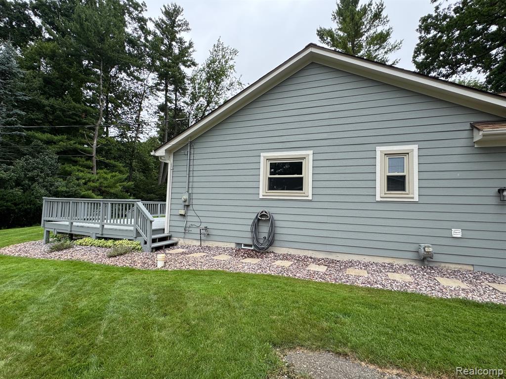5851 Kingfisher Lane, Clarkston, MI — Photo 5