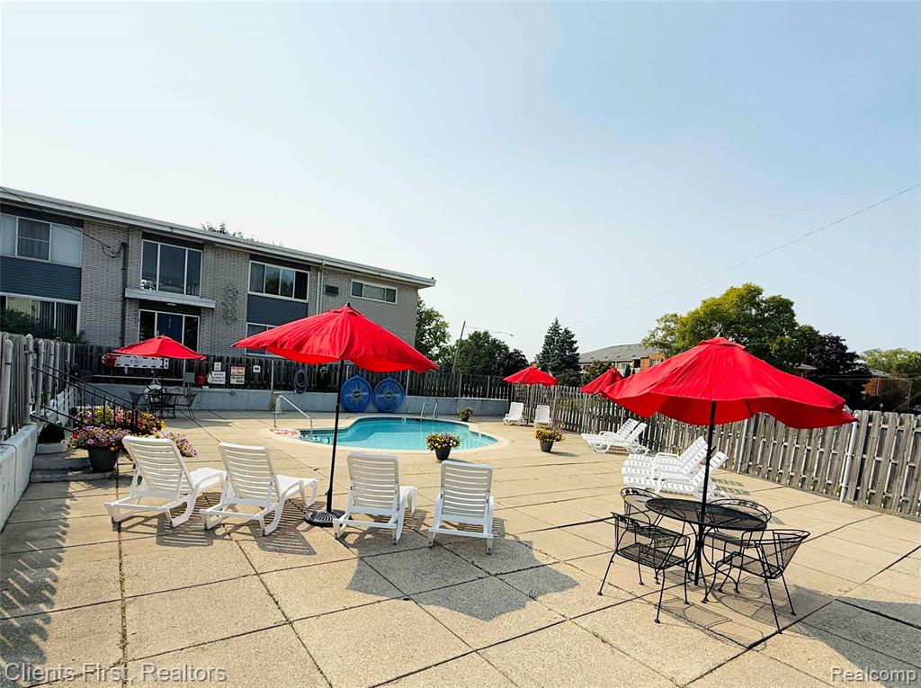 4859 MANSFIELD Avenue, Royal Oak, MI 48073 — Photo 17
