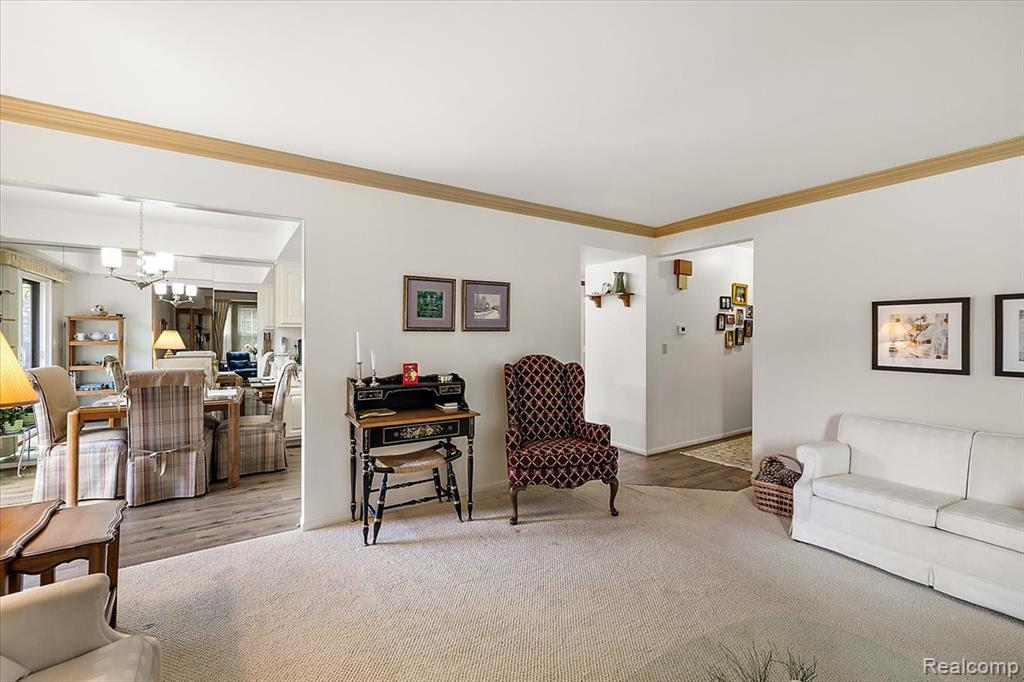 404 Meadow Bridge Drive, Rochester Hills, MI 48307 — Photo 9