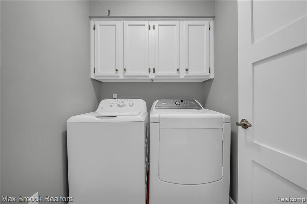 7015 Scenic Ridge Drive, Clarkston, MI — Photo 24