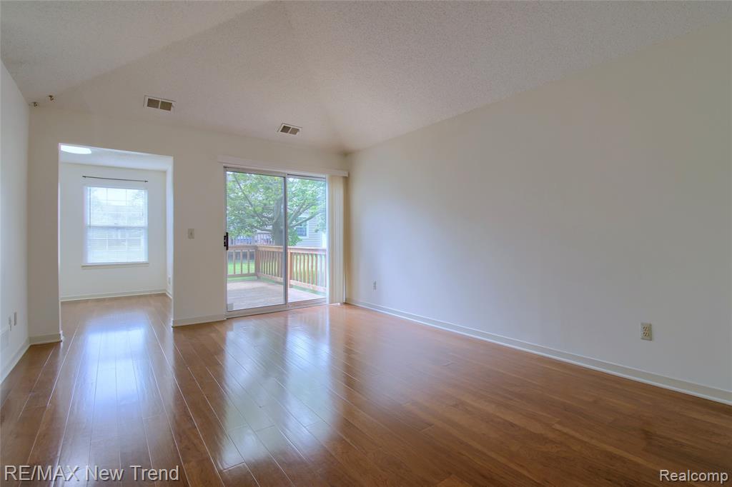 41404 BELDEN Circle, Novi, MI — Photo 6