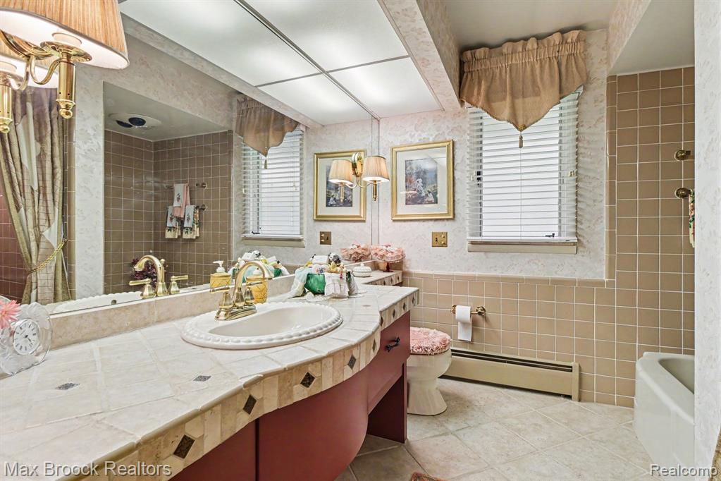 2870 Thedford Road, Bloomfield Hills, MI 48304 — Photo 23