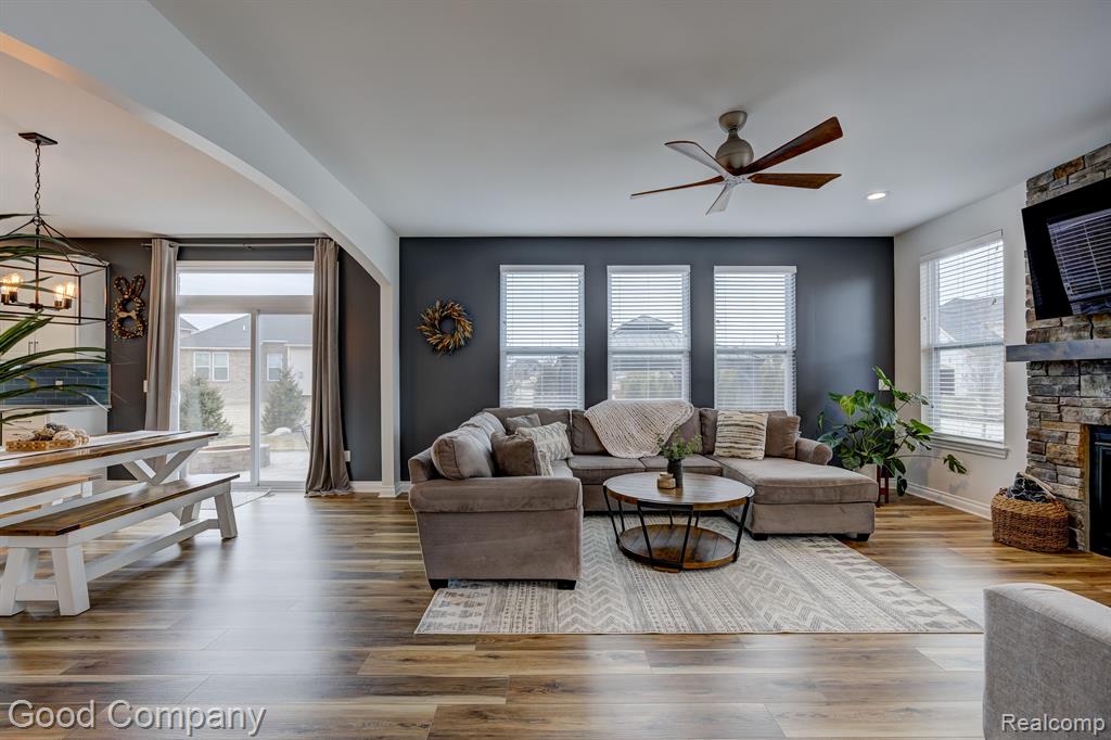 55575 HOGAN Drive, Macomb, MI 48042 — Photo 10