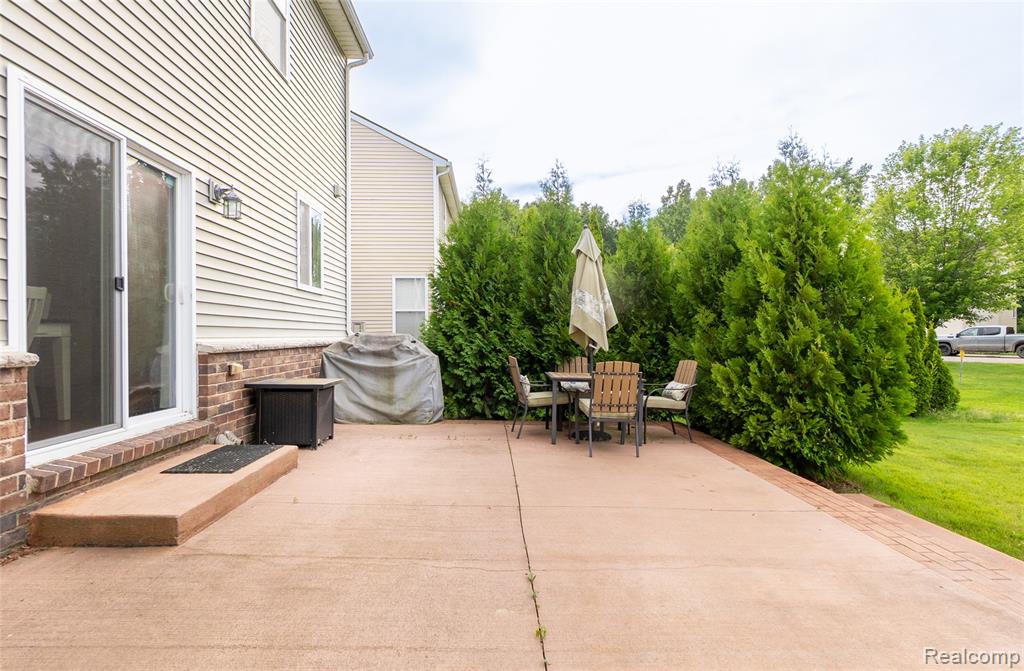 51224 Luke Lane, Novi, MI — Photo 49