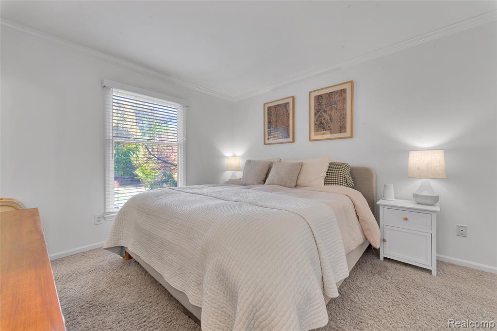 417 Curry Avenue, Royal Oak, MI 48067 — Photo 17