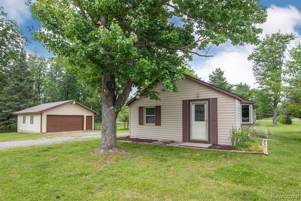 2433 E Fox Road, Lincoln, MI 48742 — front exterior