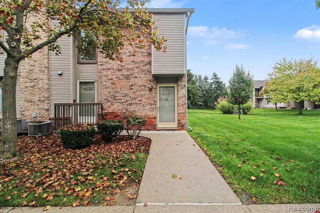 42776 Lilley Pointe Drive, 171, Canton, MI 48187