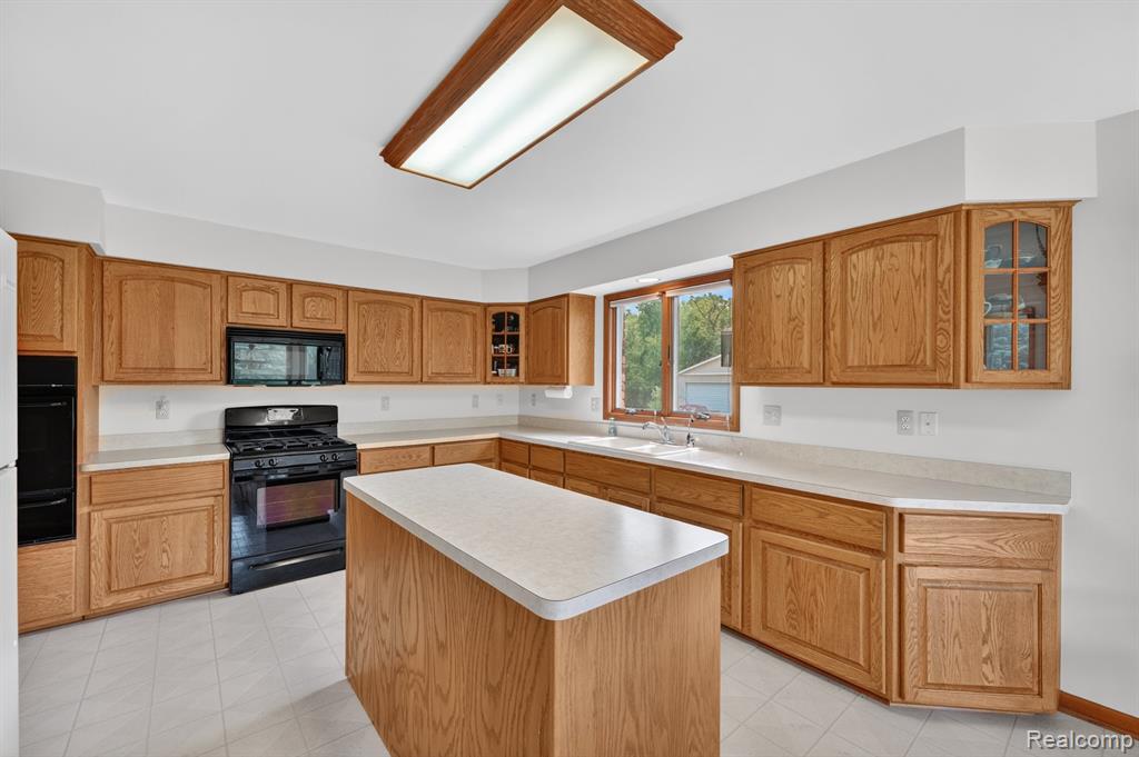 8558 37 Mile Road, Romeo, MI 48065 — Photo 8